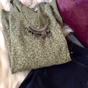 •Denim & Co• cheetah print top